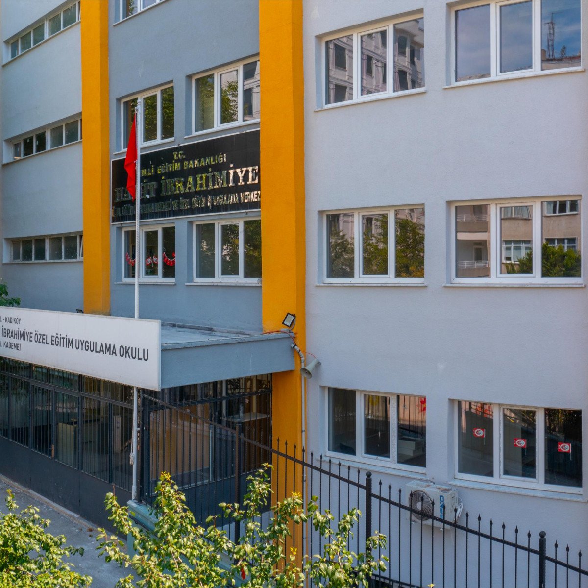 HAMİT İBRAHİMİYE ÖZEL UYGULAMA OKULU