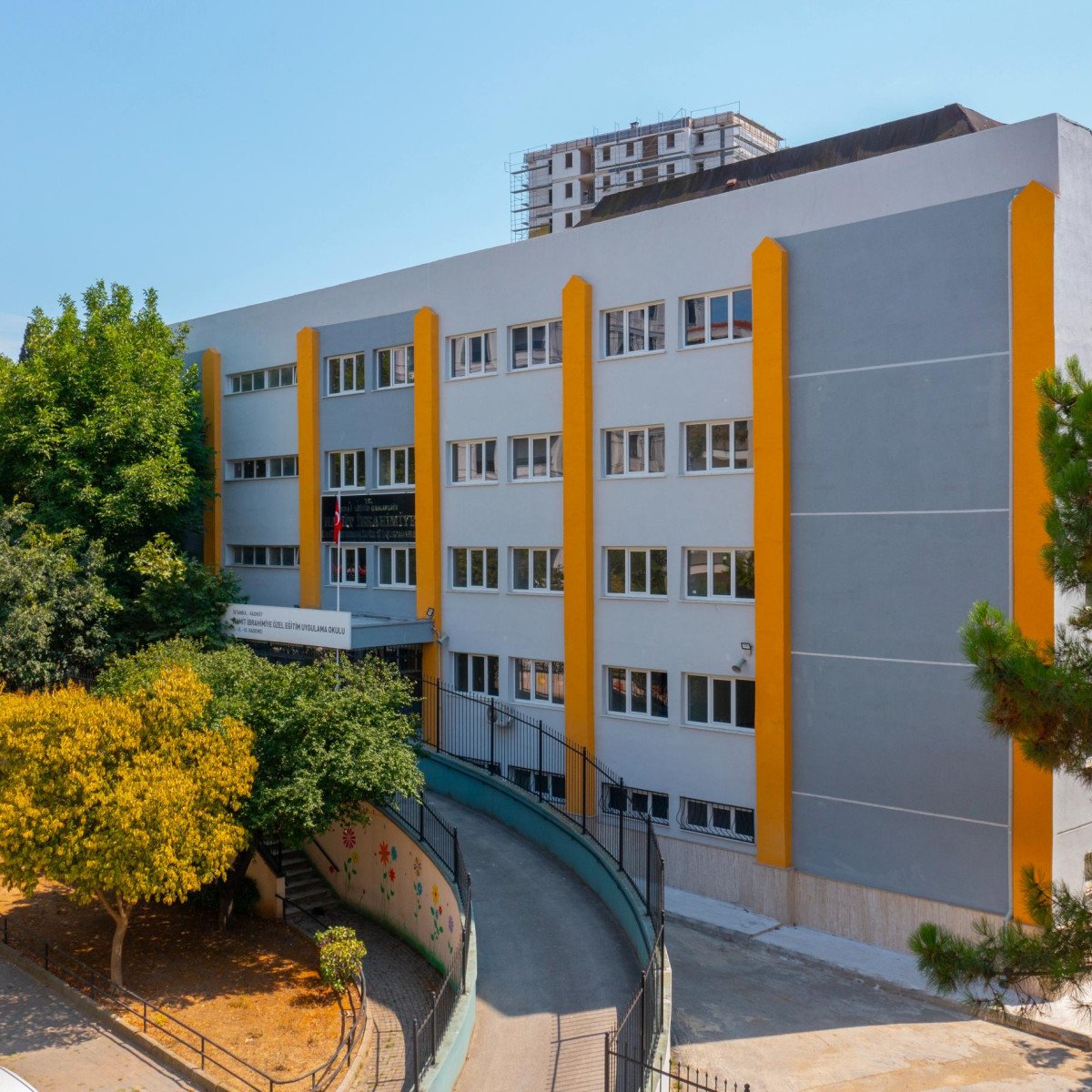 HAMİT İBRAHİMİYE ÖZEL UYGULAMA OKULU