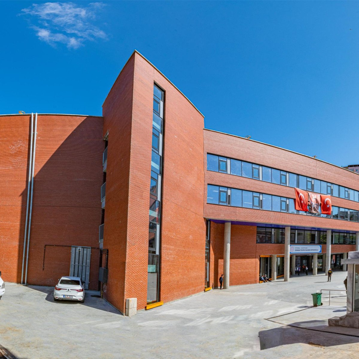 OSMAN TEVFİK YALMAN ORTAOKULU