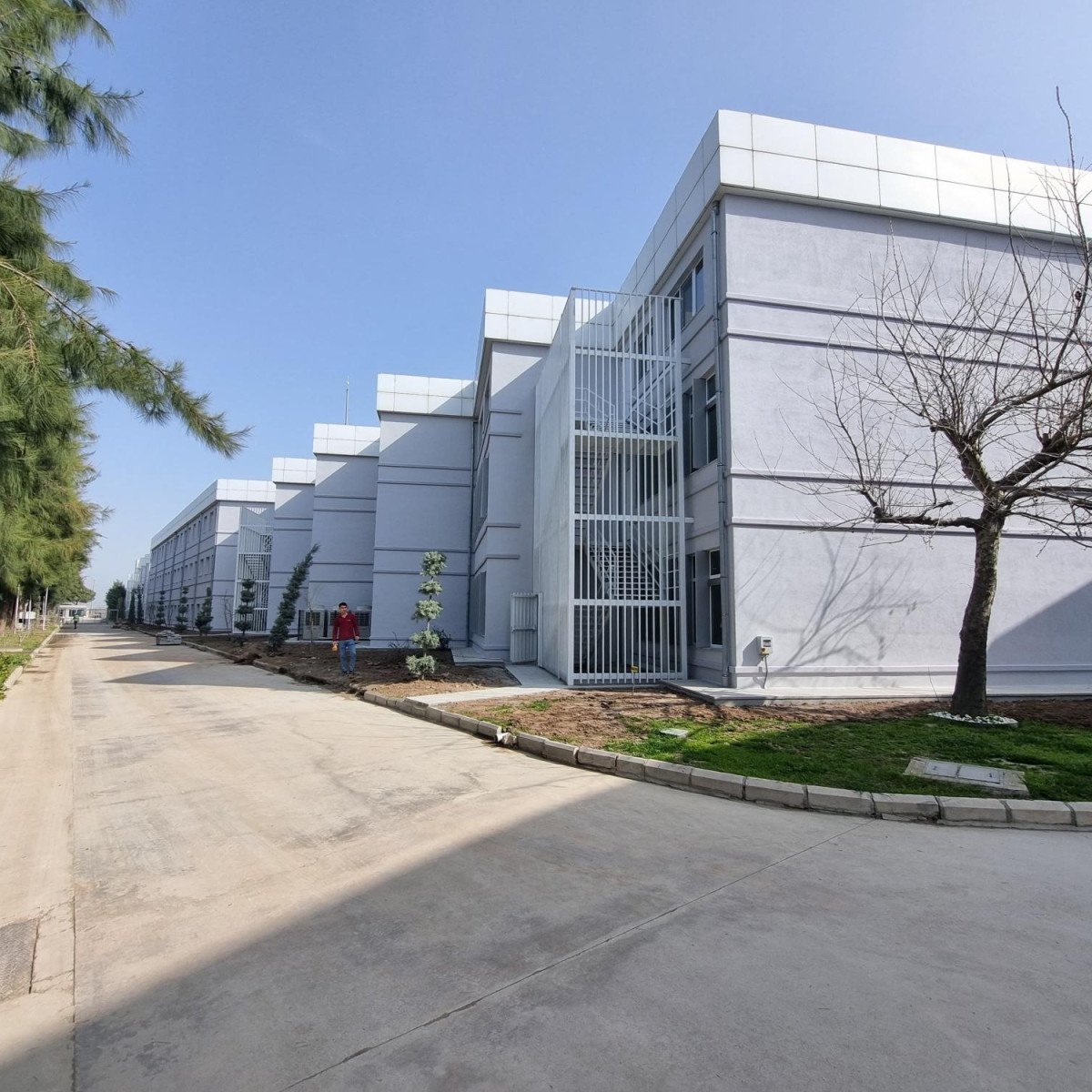 İZMİR BAKIRÇAY ÜNİVERSİTESİ