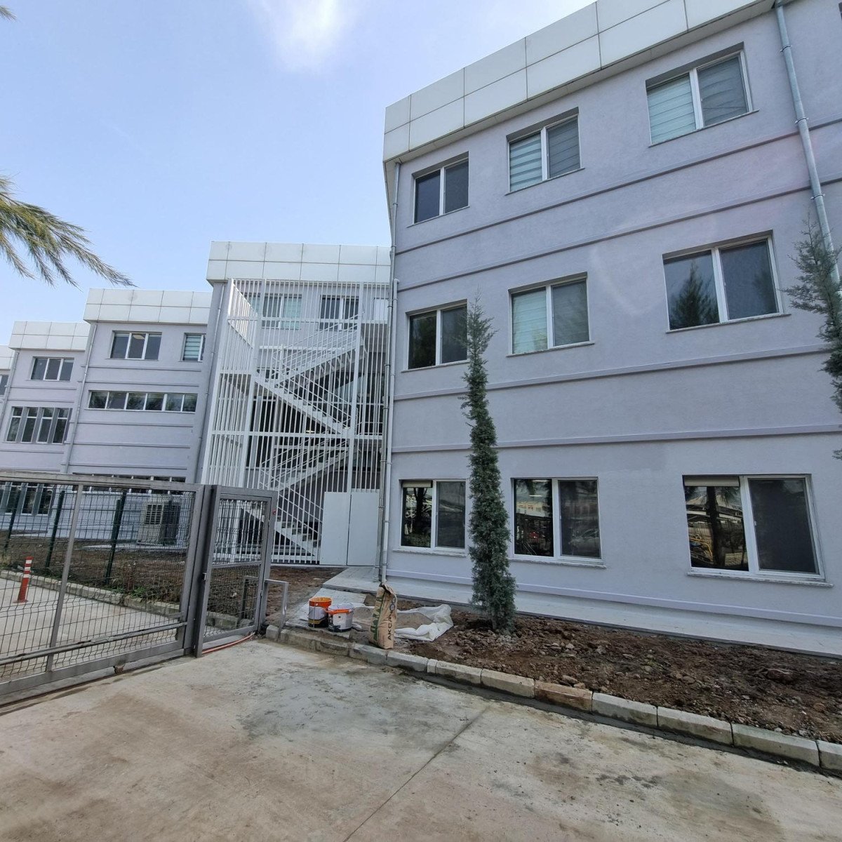 İZMİR BAKIRÇAY ÜNİVERSİTESİ