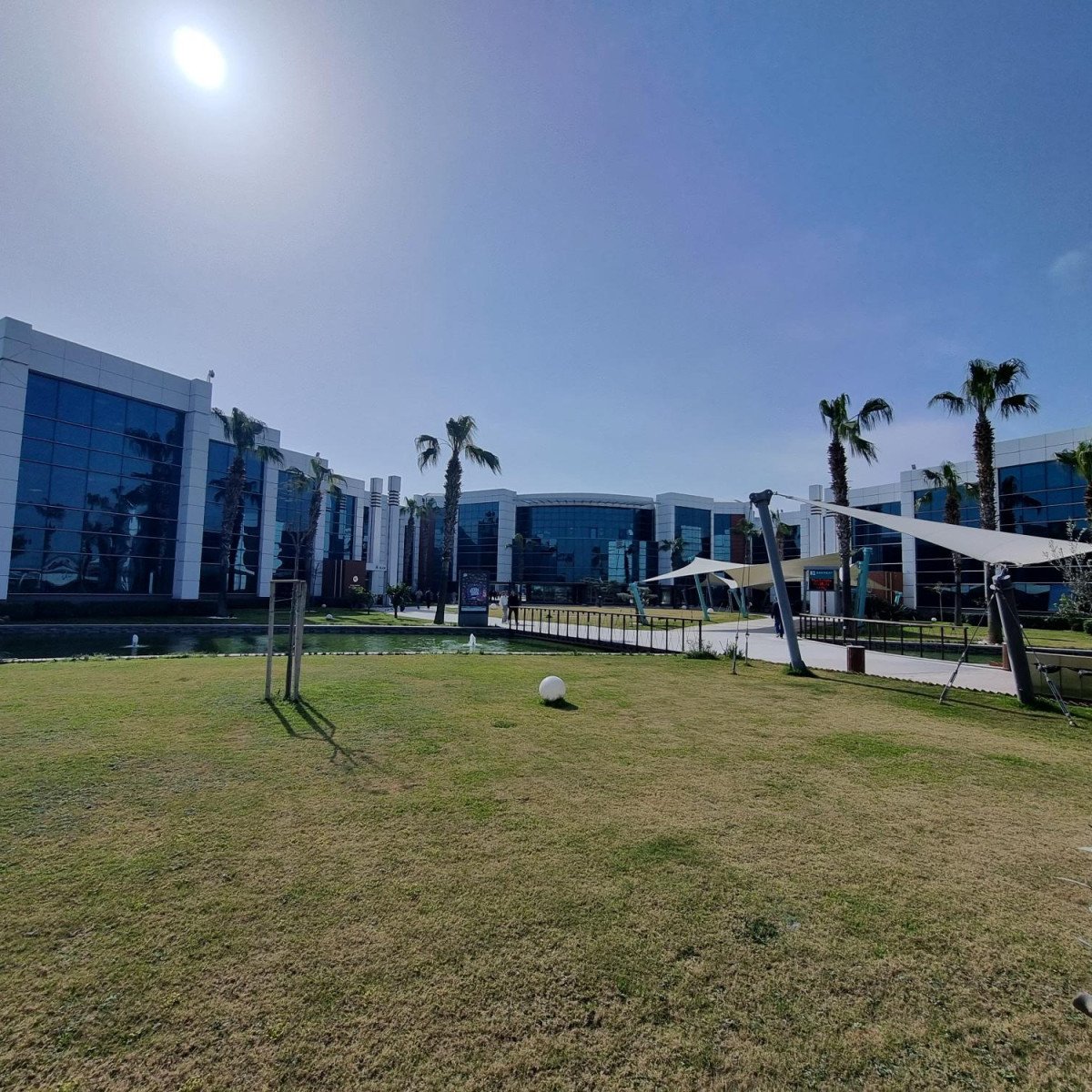 İZMİR BAKIRÇAY ÜNİVERSİTESİ