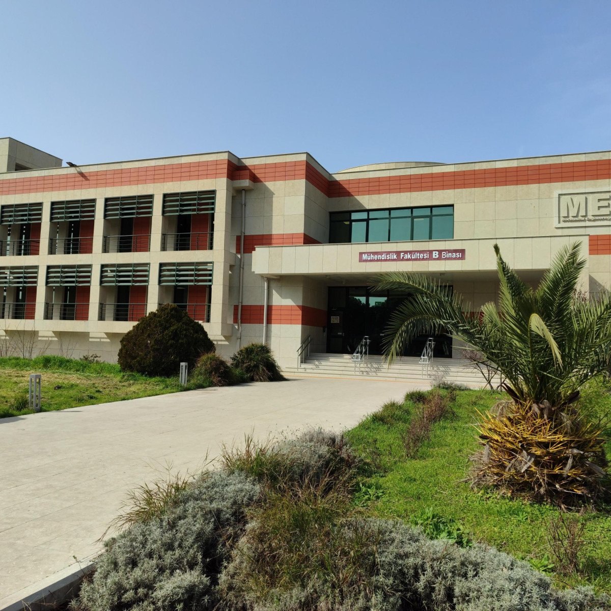 İZMİR YÜKSEK TEKNOLOJİ ENSTİTÜSÜ