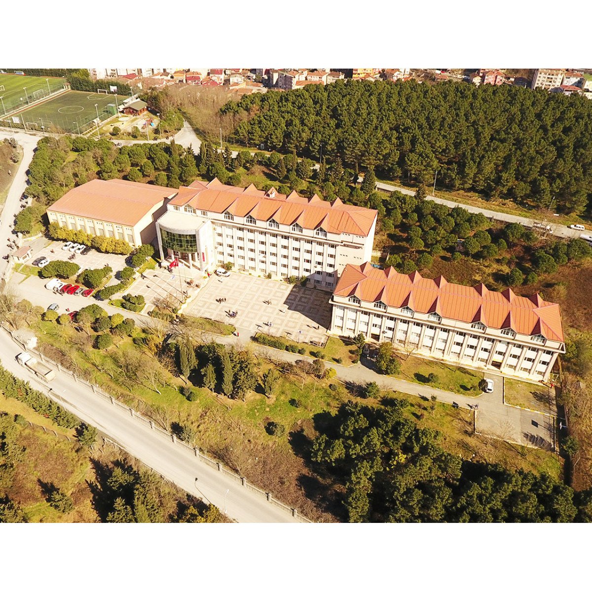 Şişli Mehmet Rıfat Evyap Lisesi