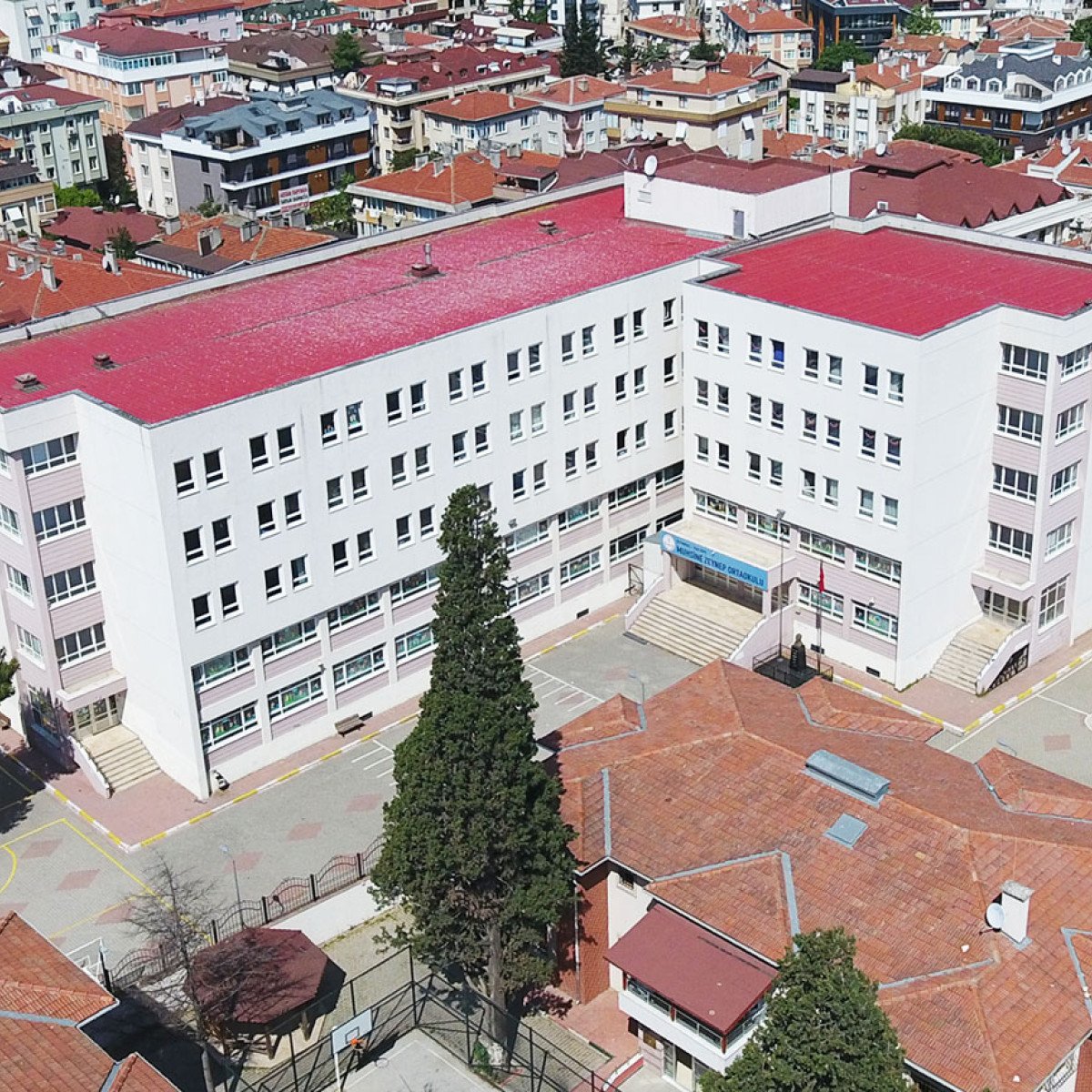 Muhsine Zeynep İlköğretim Okulu