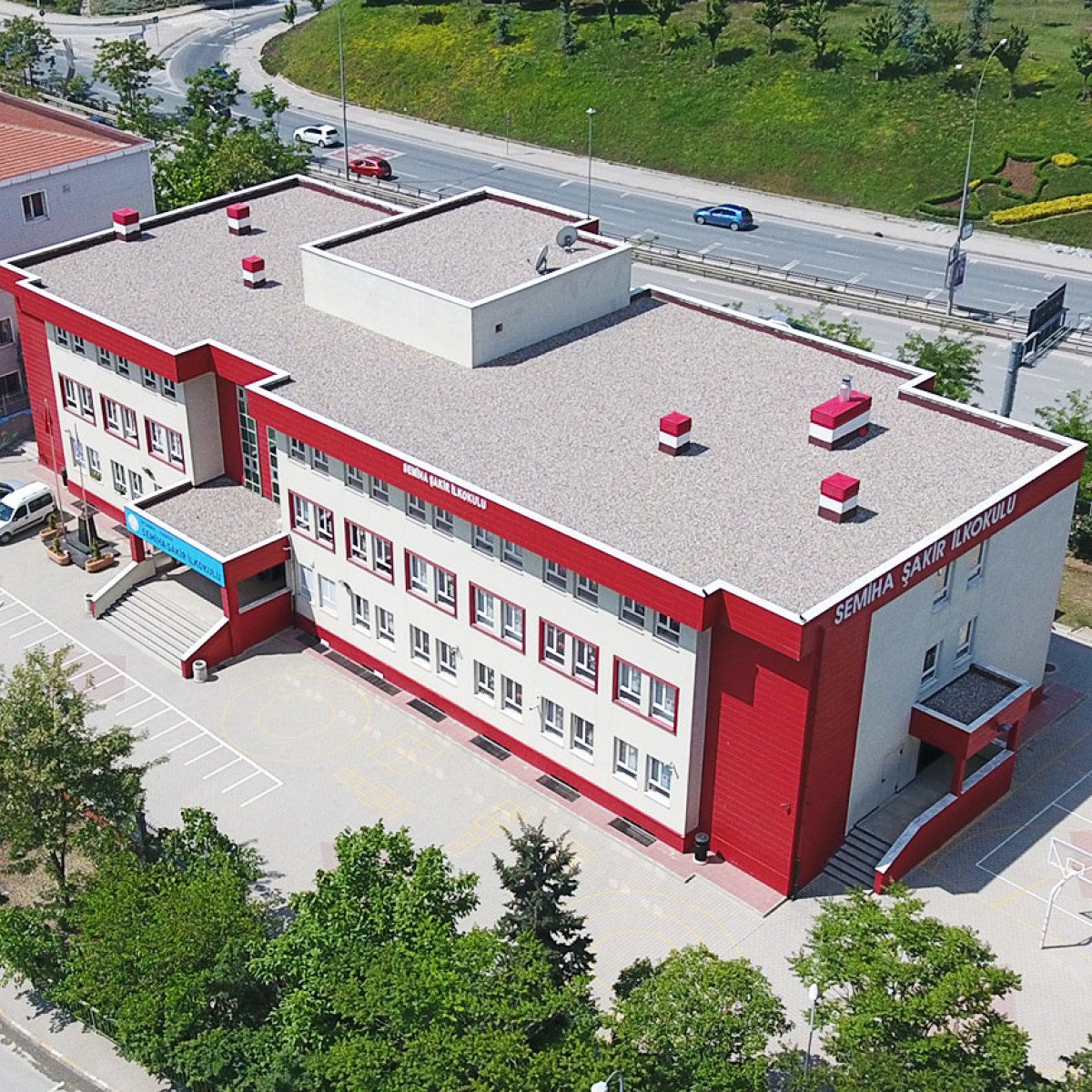 Semiha Şakir İlköğretim Okulu