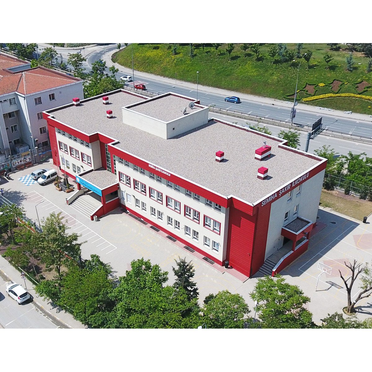 Semiha Şakir İlköğretim Okulu